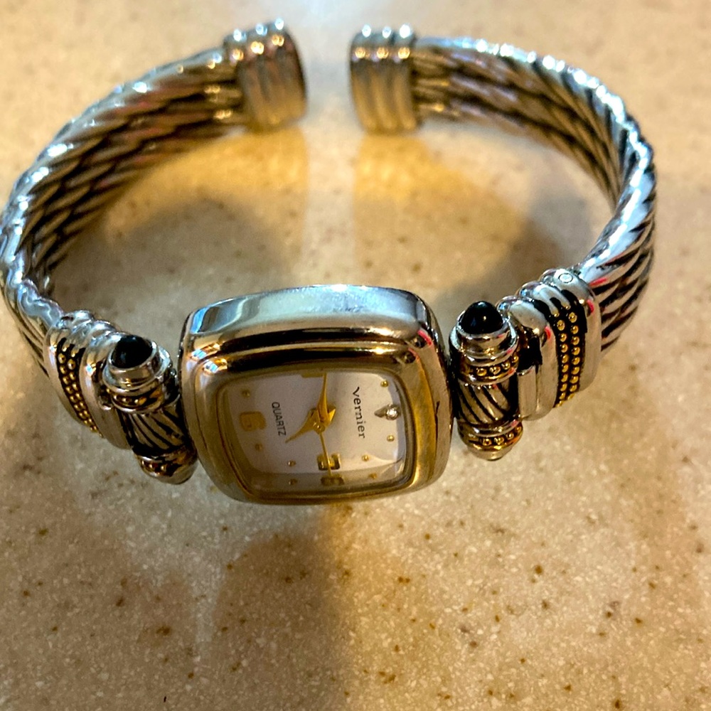 Vernier quartz watch